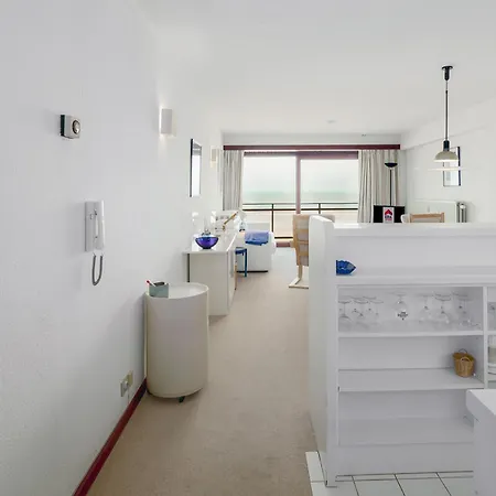 Les Glaieuls 0601 G Apartment *